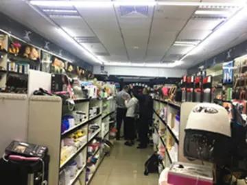 Yiwu Mingxia Hair Dressing Things Co., Ltd.