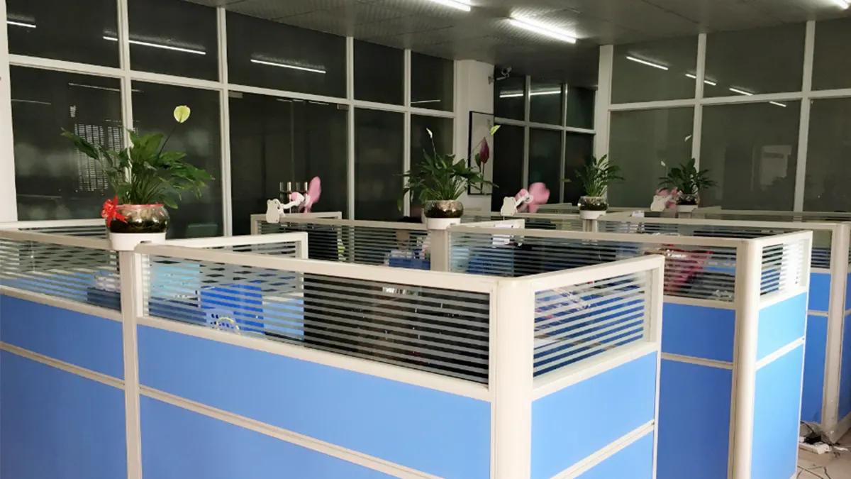 Shantou YLL Crafts Co., Ltd.