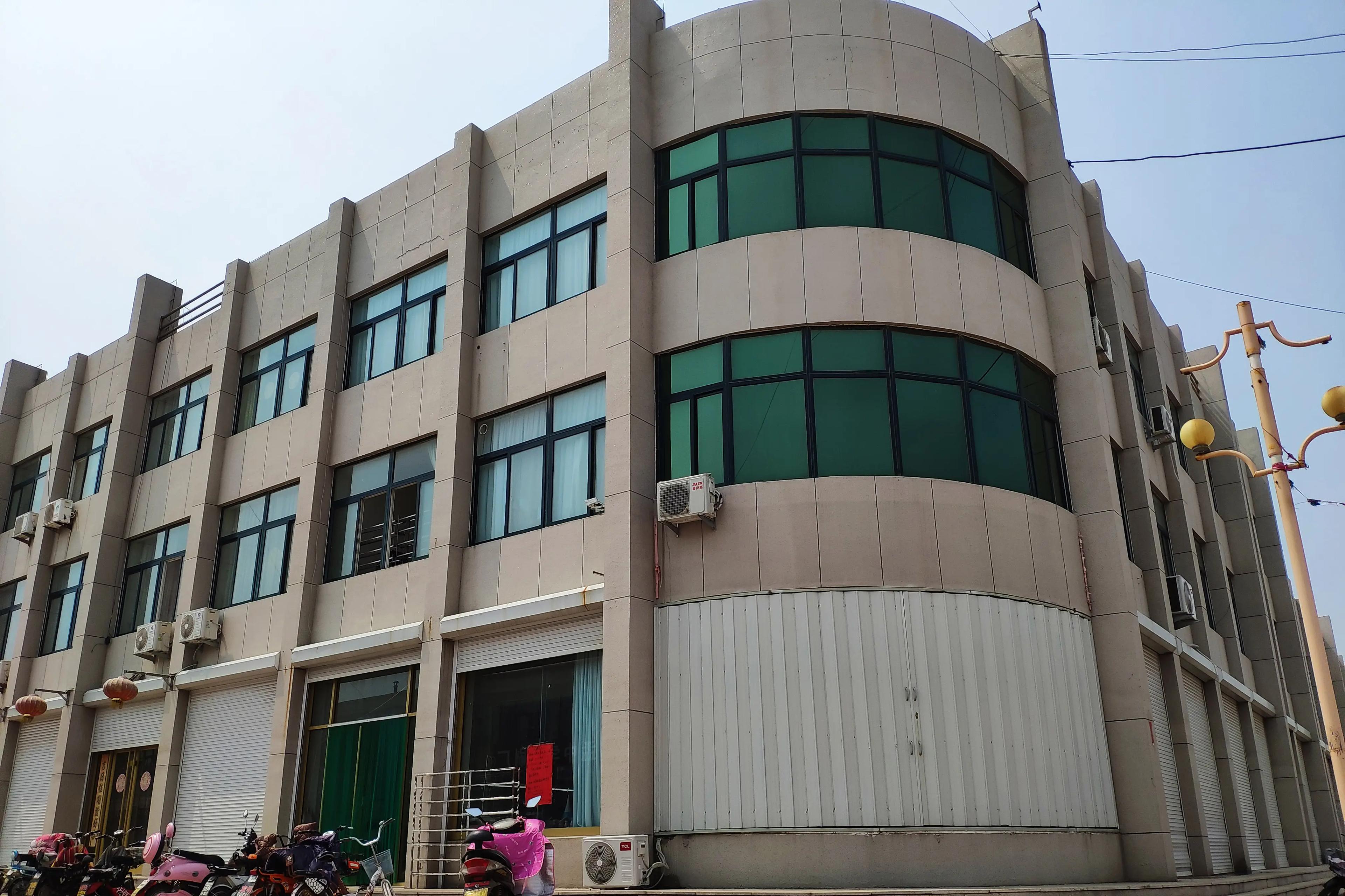 Qingdao Glittery House Cosmetics Co., Ltd.