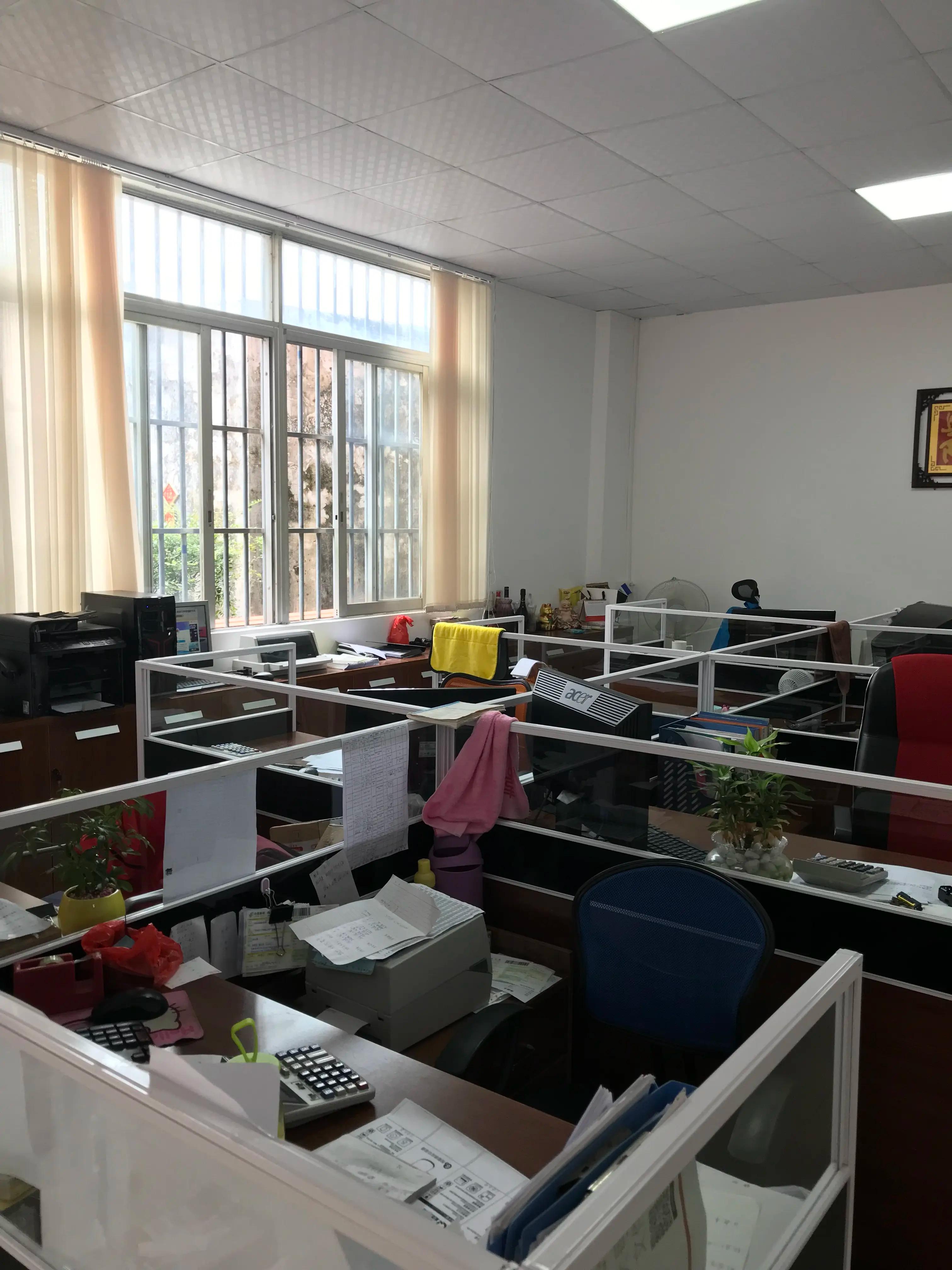 Heshan Ruiheng Plastic Mold Factory