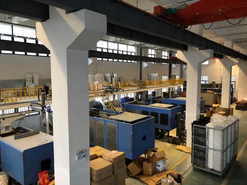 Taizhou Xinhaosheng Plastic Industry Co., Ltd.