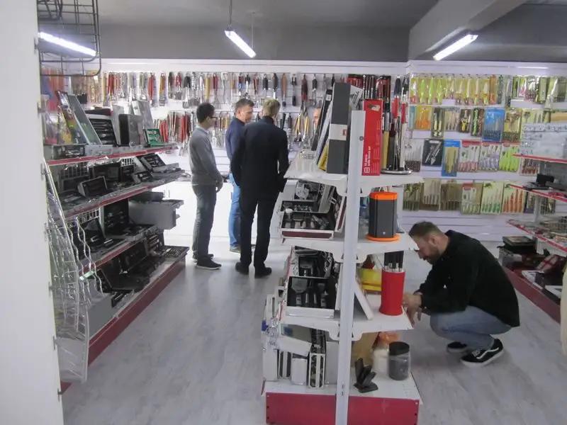 Yangjiang Fly Maps Industry & Trade Co., Ltd.