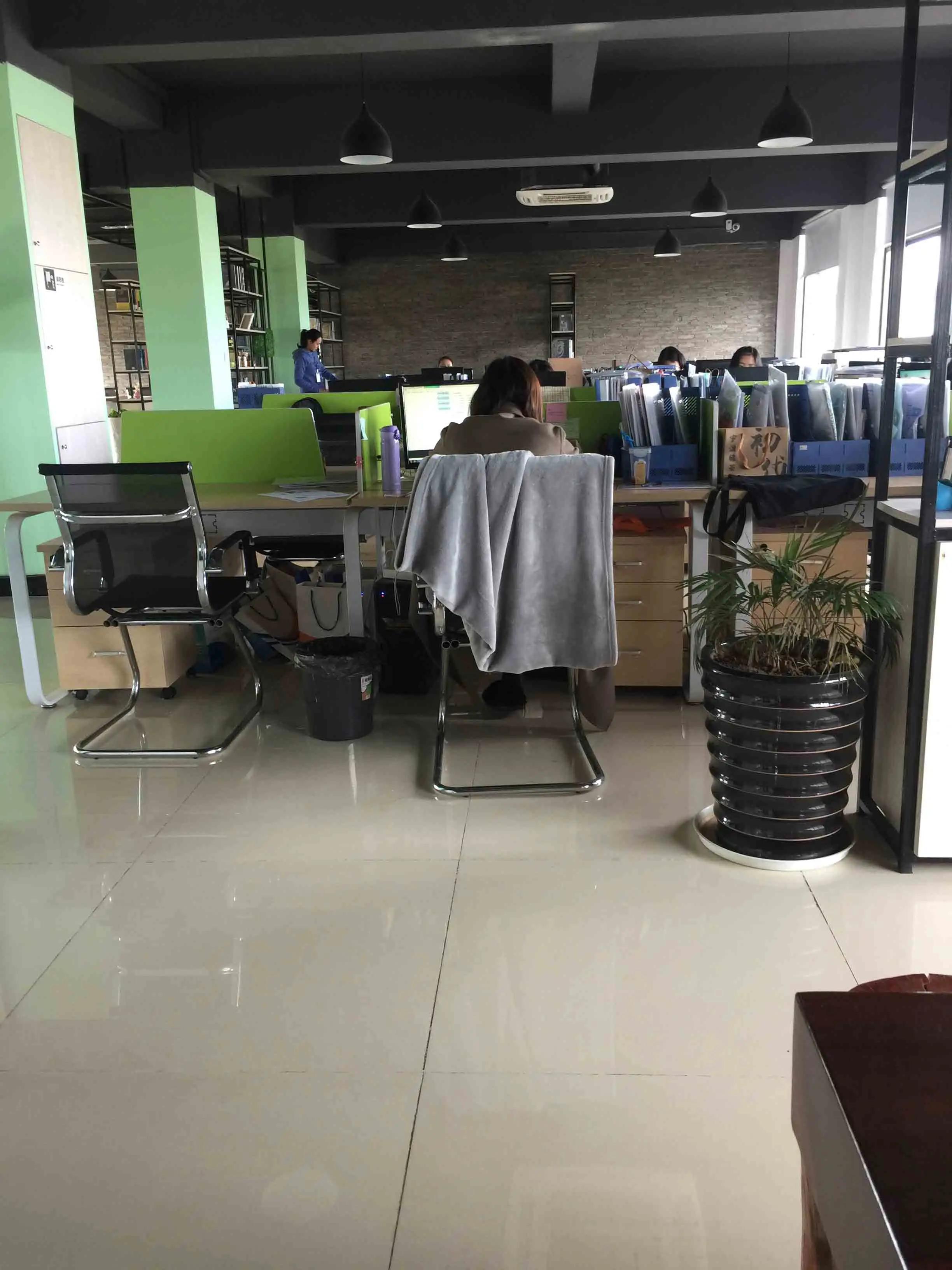 Yiwu Shangqu Toys Co., Ltd.
