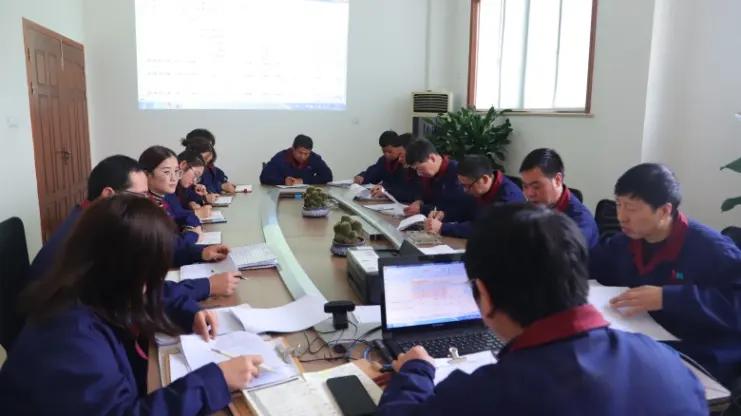 Ningbo Shuangwei Traffic Facilities Co., Ltd.