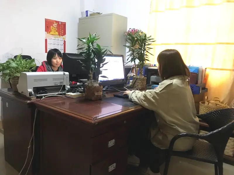 Guangxi Pingnan Xingye Arts & Crafts Co., Ltd.
