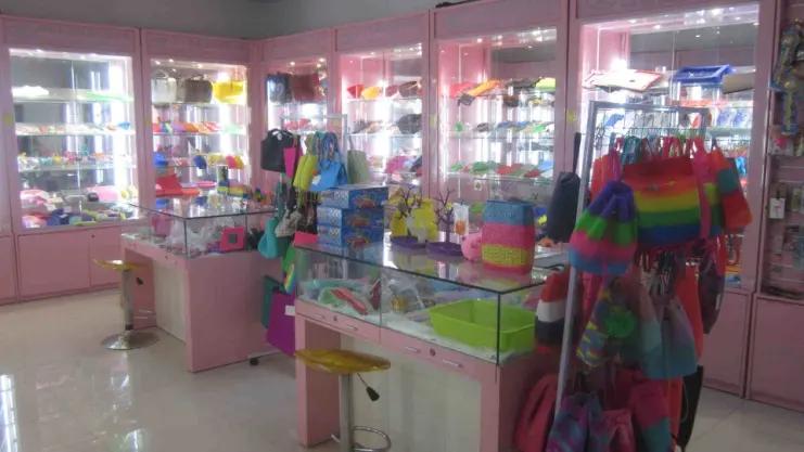 Dongguan Xianghong Silicone Crafts Co., Ltd.