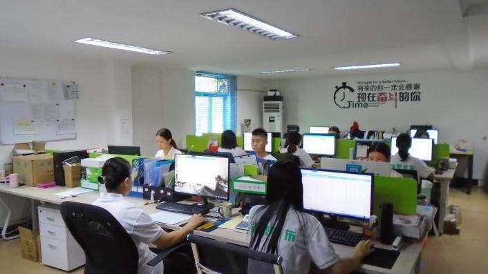 Guangzhou Lvju Waterproof Canvas Co., Ltd.