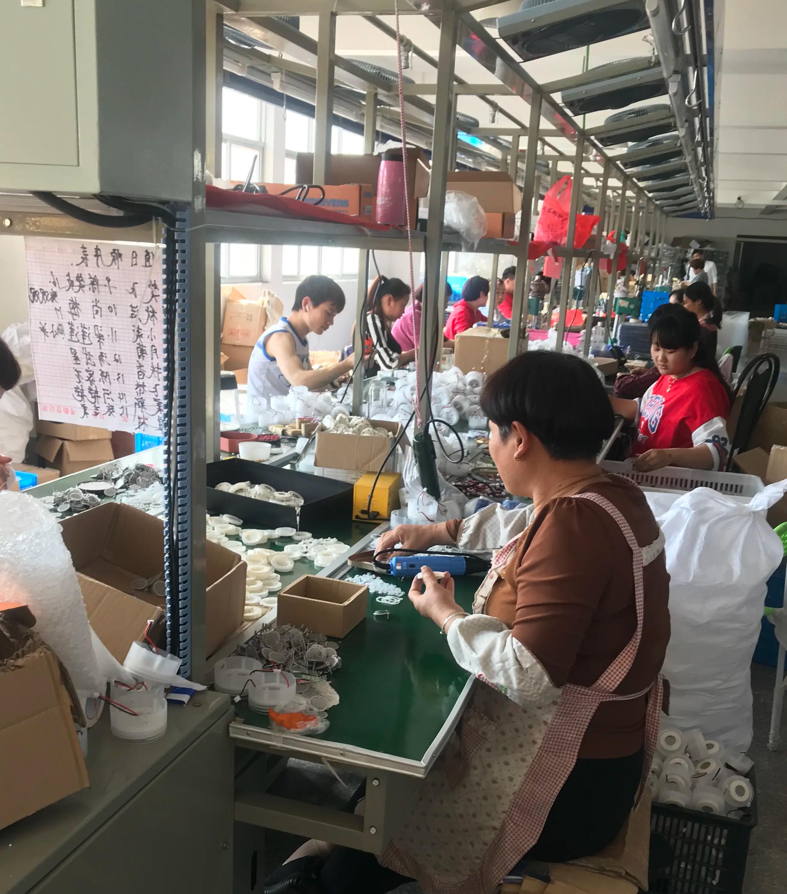 Guangzhou Lucky Electronic Trade Co., Ltd.