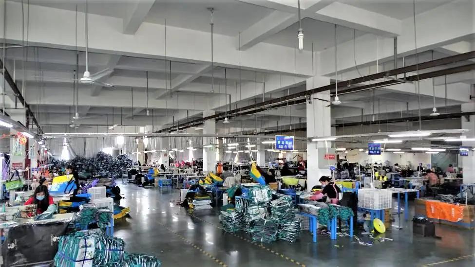 Cangnan Color Bag Co., Ltd.