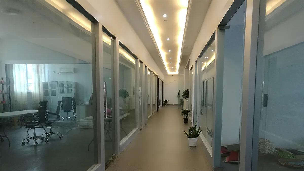 Taizhou Three Leaf Daily Products Co., Ltd.