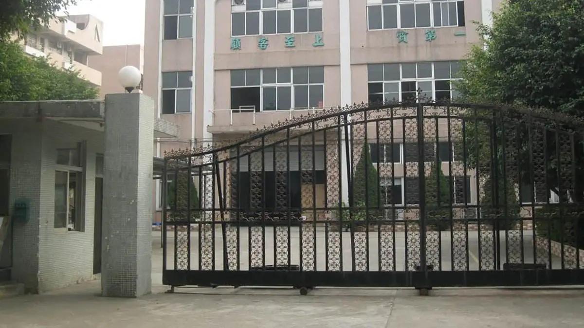 Yiwu Yina Arts & Crafts Co., Ltd.