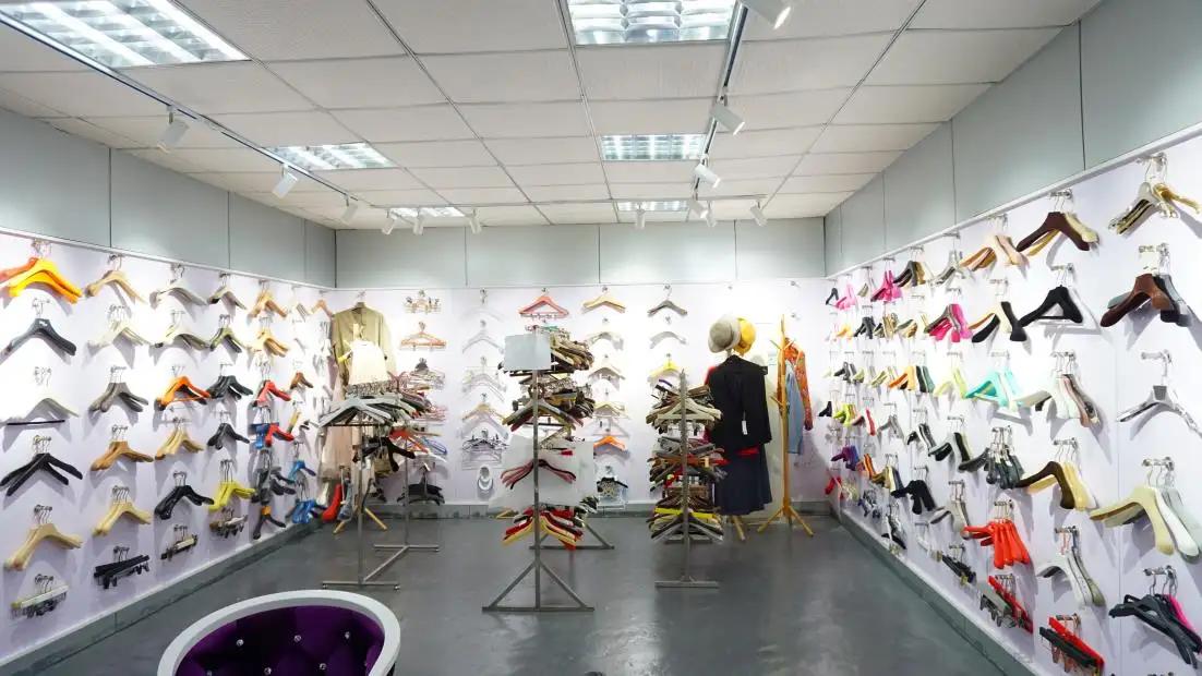 Shenzhen Yuntong Garment Accessory Co., Ltd.