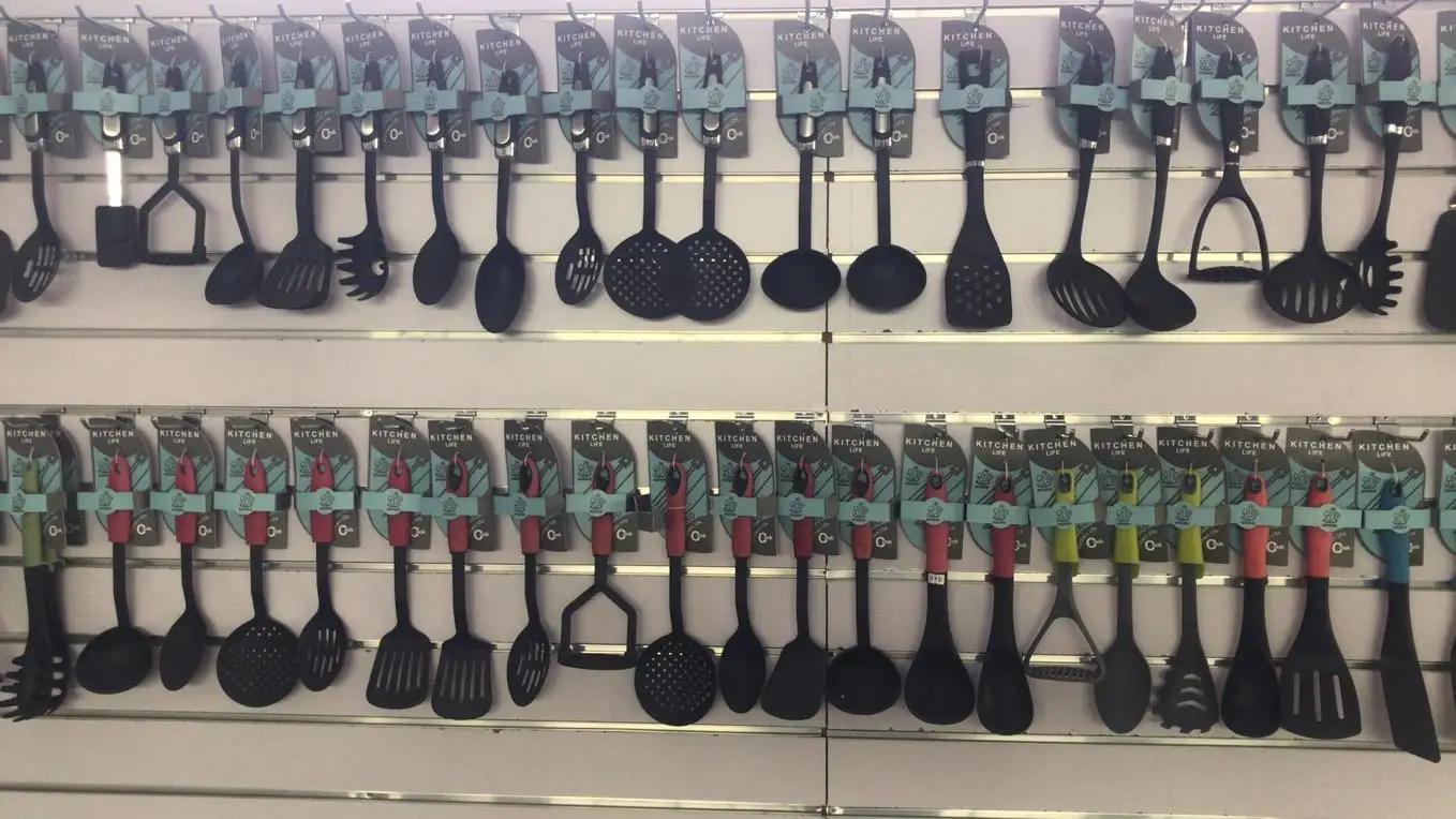 Yangjiang Jiangcheng Diyu Hardware& Plastic Factory