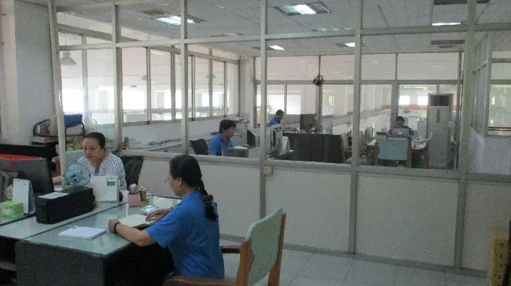 Shantou Longhua Packing Machinery Co., Ltd.