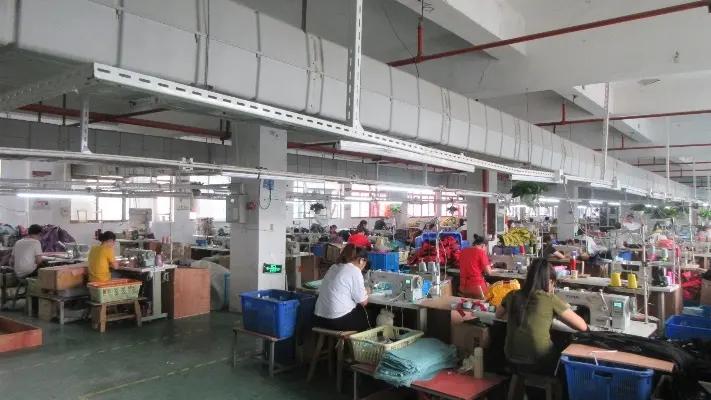 Yiwu Runhui Bag Co., Ltd.