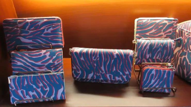 Yiwu Autumnwell Leatherware Co., Ltd.