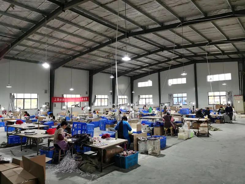 Dongyang Wanze Crafts Co., Ltd.
