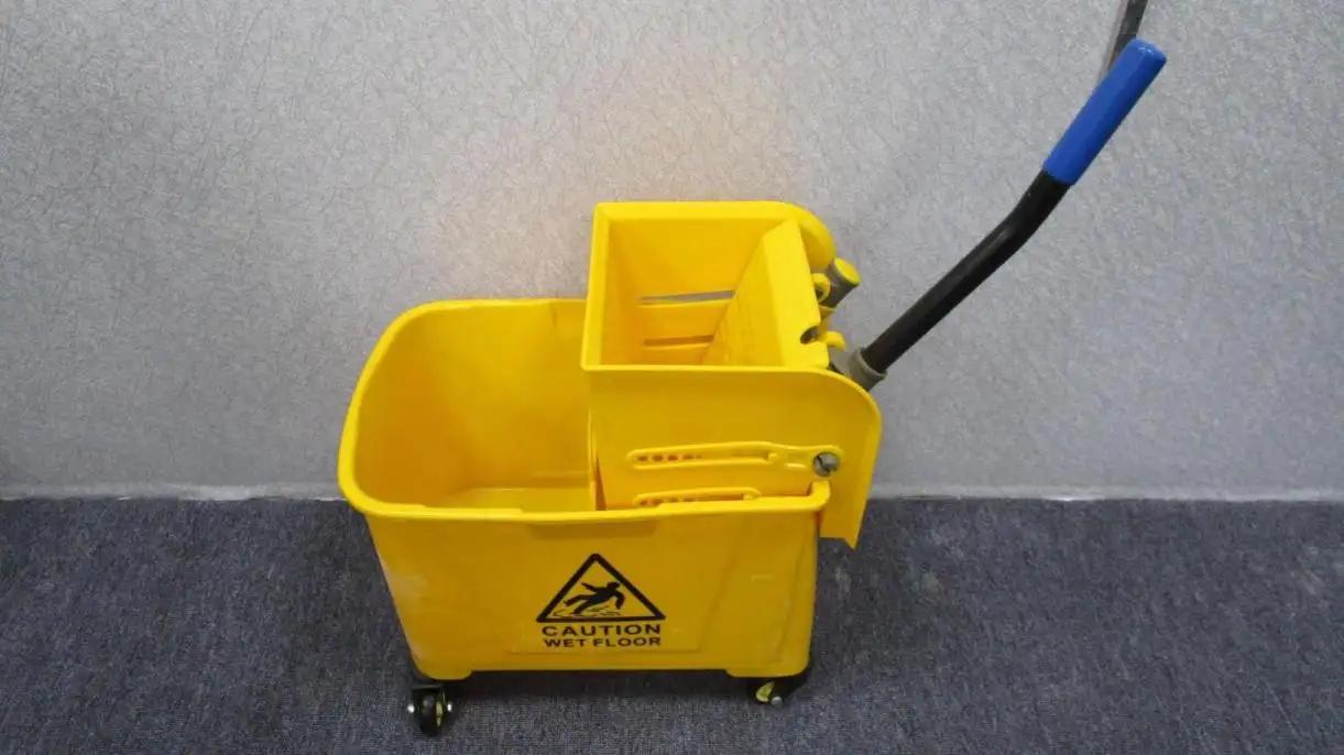 Jiangmen Guanqiang Hardware Plastic Products Co., Ltd.