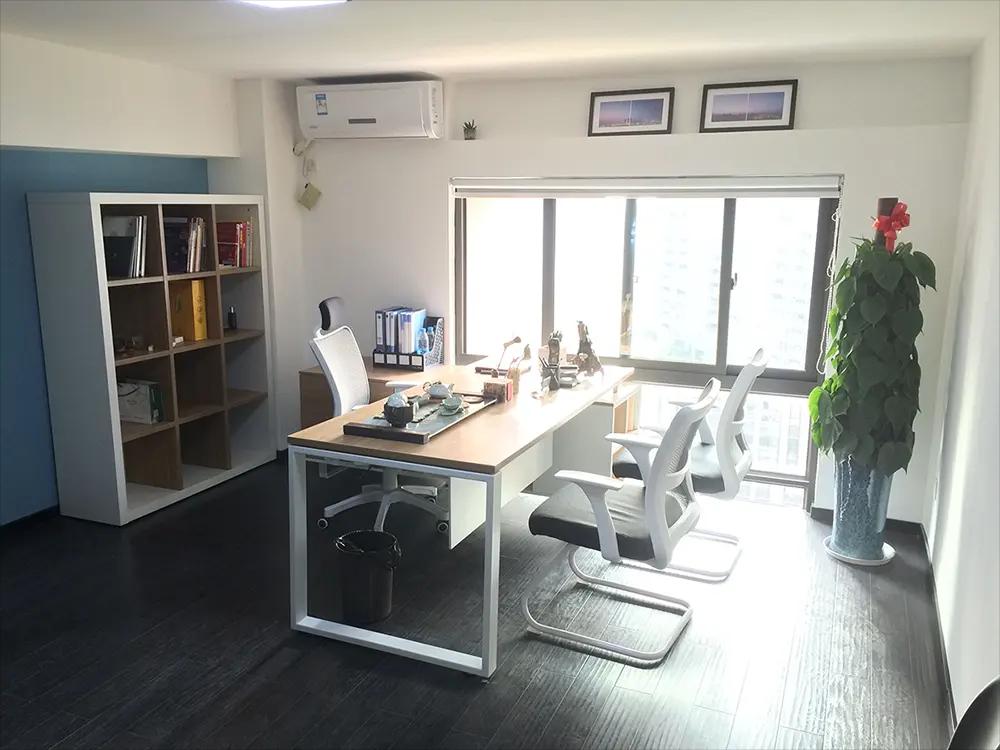 Yiwu Yisi Glass Products Co., Ltd.