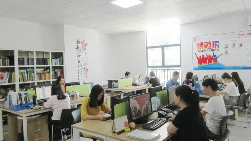 Zhongshan Uptop Furnishings Co., Ltd.
