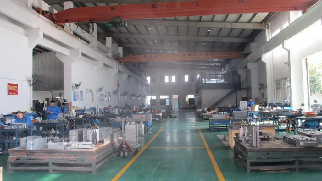 Zhangjiagang City Tianjiang Precision Mould Manufacture Co., Ltd.