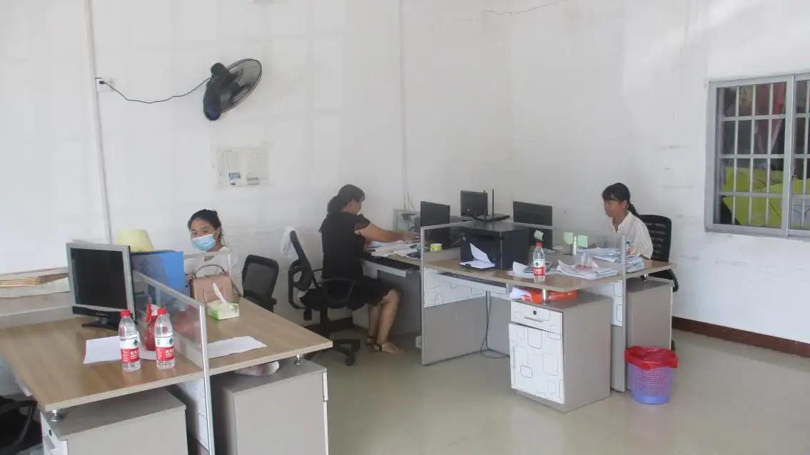 Guilin Pengfei Hanger Co., Ltd.