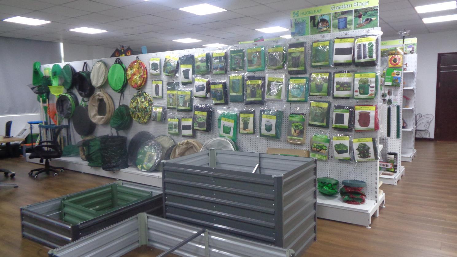 Ningbo Hugeleaf Gardening Products Co., Ltd.