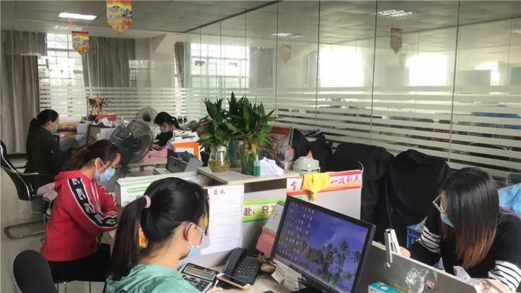 Guangzhou Colorful Bag Co., Ltd.