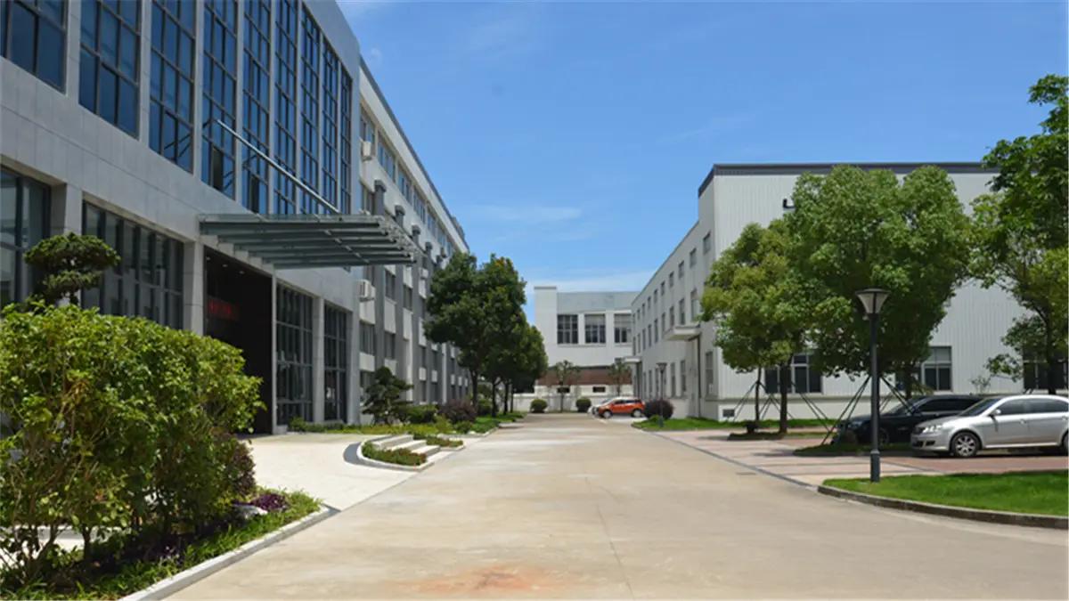 Taizhou Longji Plastic Co., Ltd.