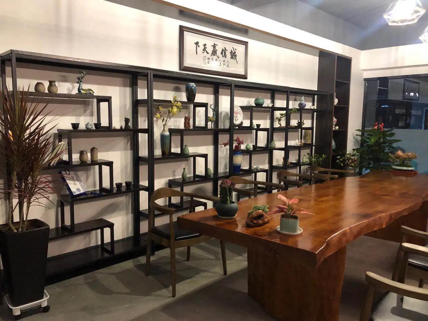 Yiwu Qianzeyue Import And Export Co., Ltd.