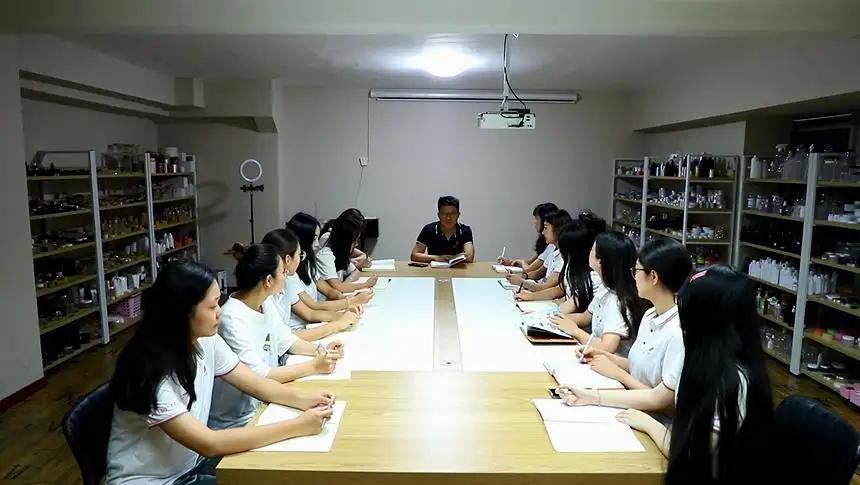 Hebei Well Bottle International Trade Co., Ltd.