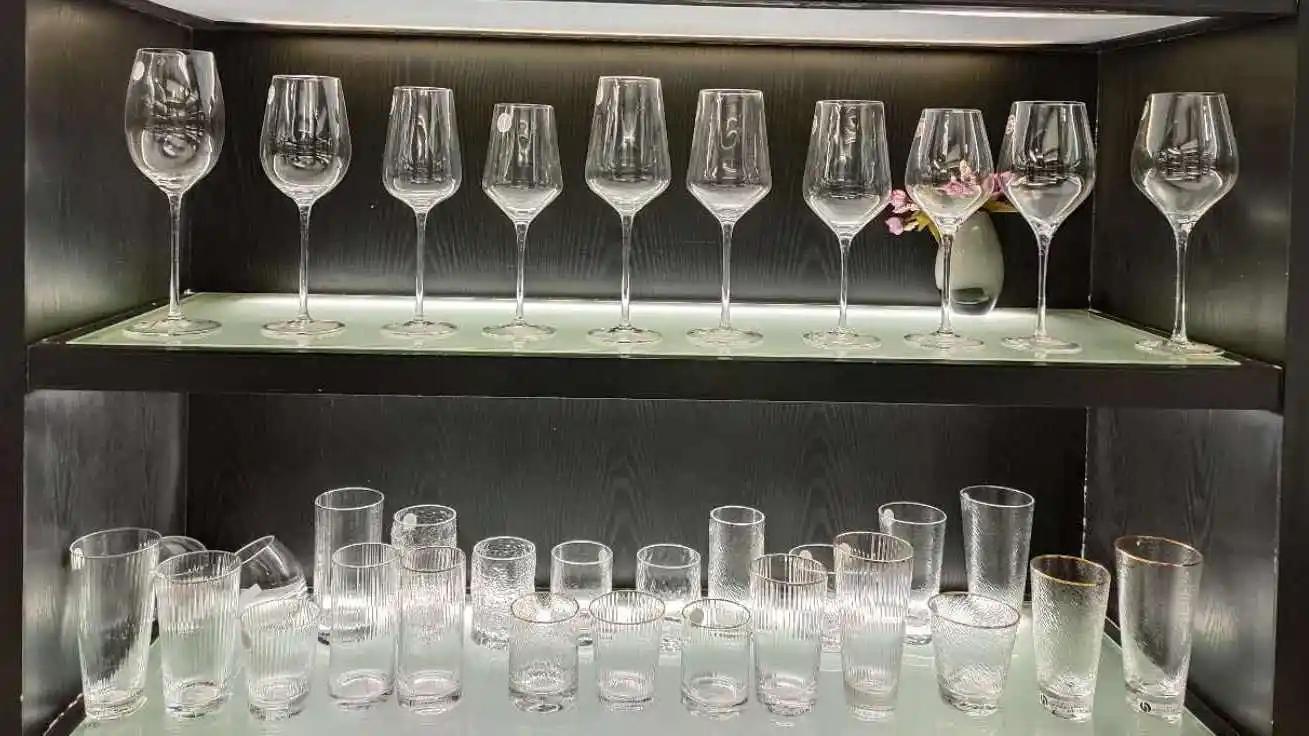 Wuhan Xinhuahang Household Goods Co., Ltd.