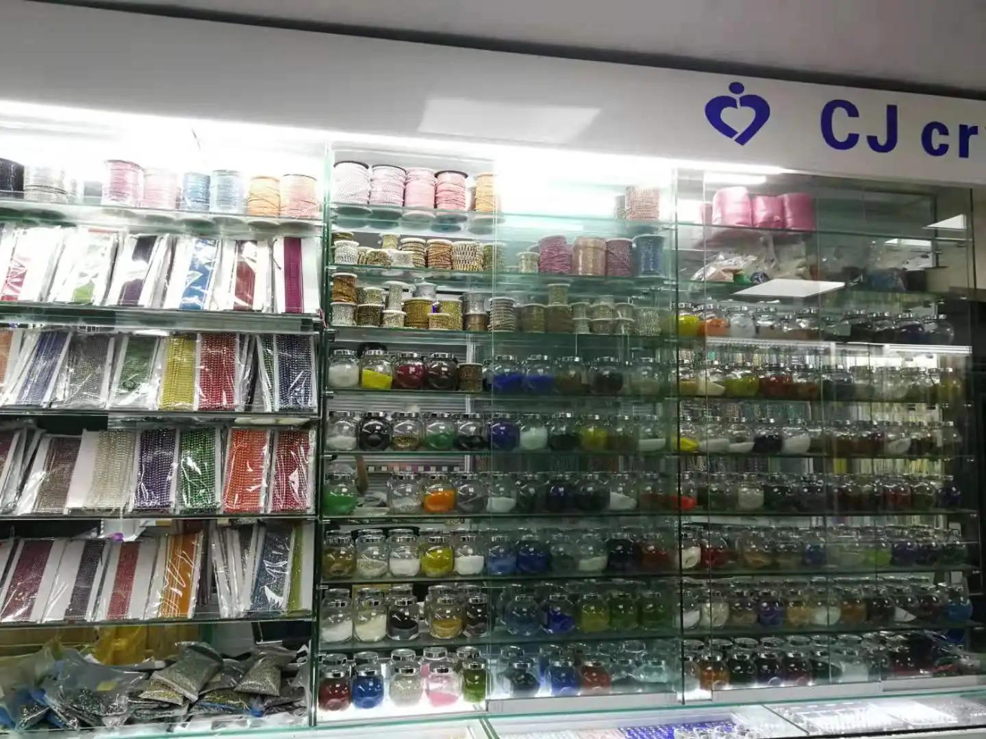 Dongguan Xingzhao Crystal Jewelry Factory
