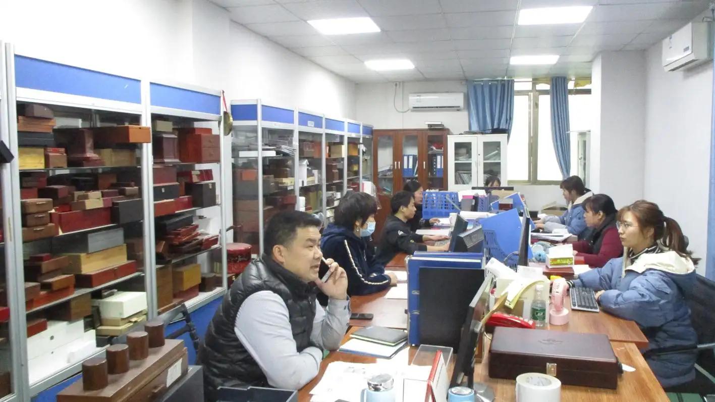 Dongguan Zhihe Wood Packaging Co., Ltd.