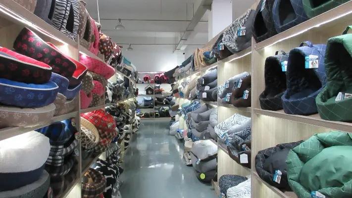 Hangzhou Rena Pet Products Co., Ltd.