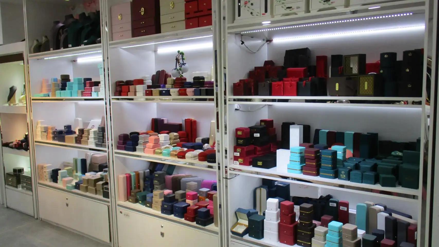 Guangzhou Ta Mingren Packaging Product Co., Ltd.