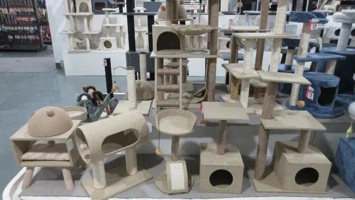 Hangzhou Rena Pet Products Co., Ltd.