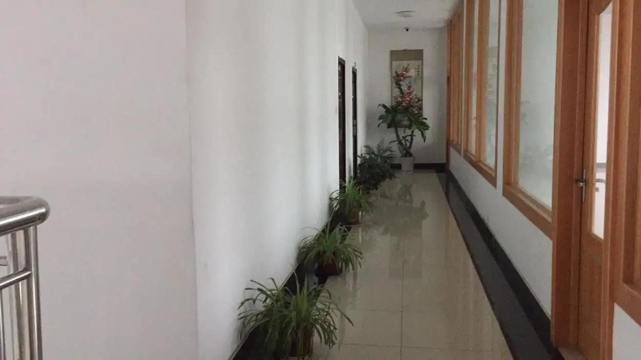 Yuyao Strong International Trading Co., Ltd.