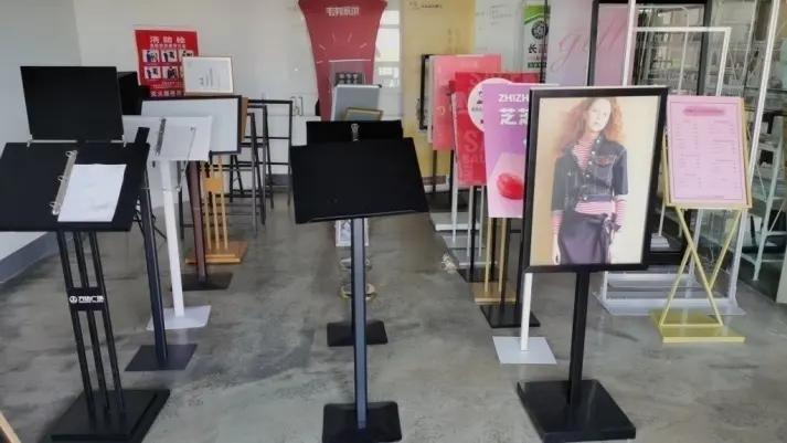Ningbo Weibang Display Props Co., Ltd.