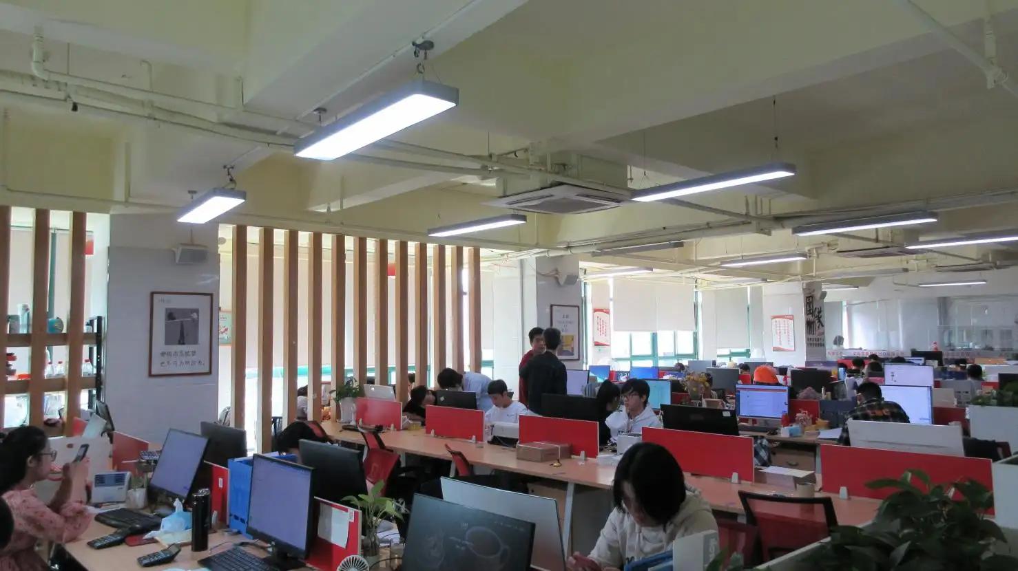 Yiwu Jiju Import & Export Co., Ltd.
