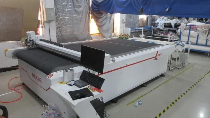 Yiwu Rongnuo Clothing Factory