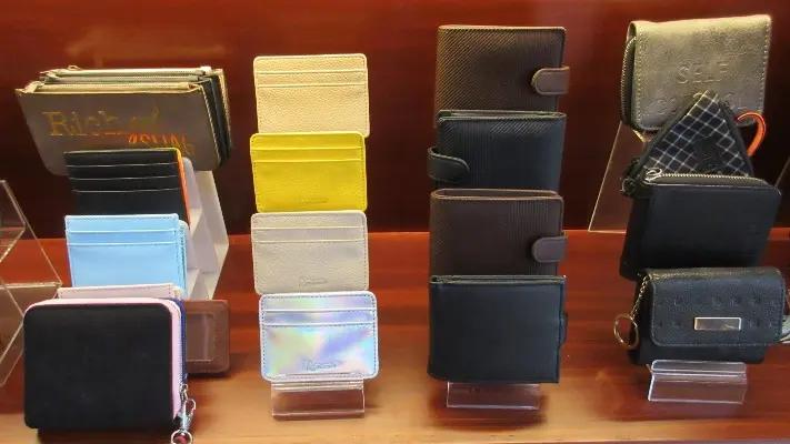 Yiwu Autumnwell Leatherware Co., Ltd.