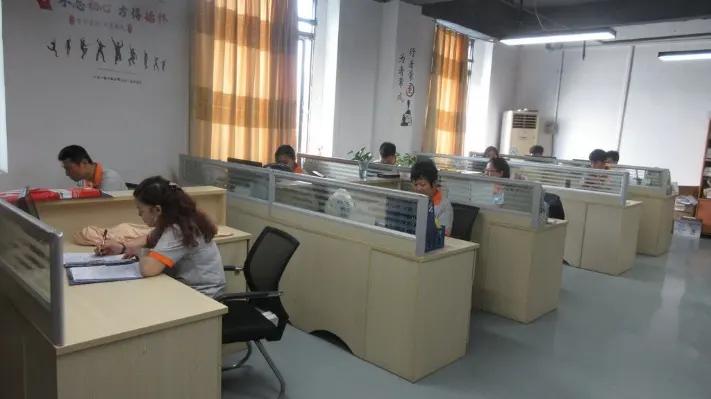 Dongguan Xinrui Underwear Co., Ltd.