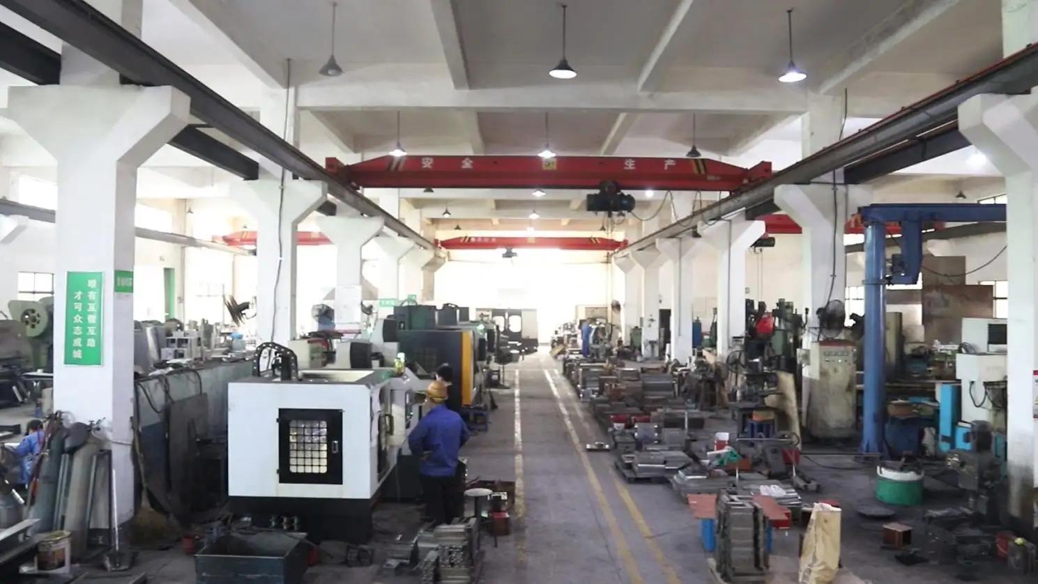 Ningbo Lvhua Plastic & Rubber Machinery Industrial Trade Co., Ltd.