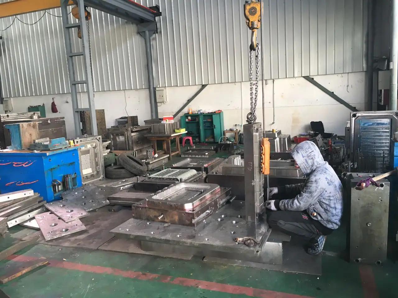 Taizhou Hoolea Plastic Mould Co., Ltd.