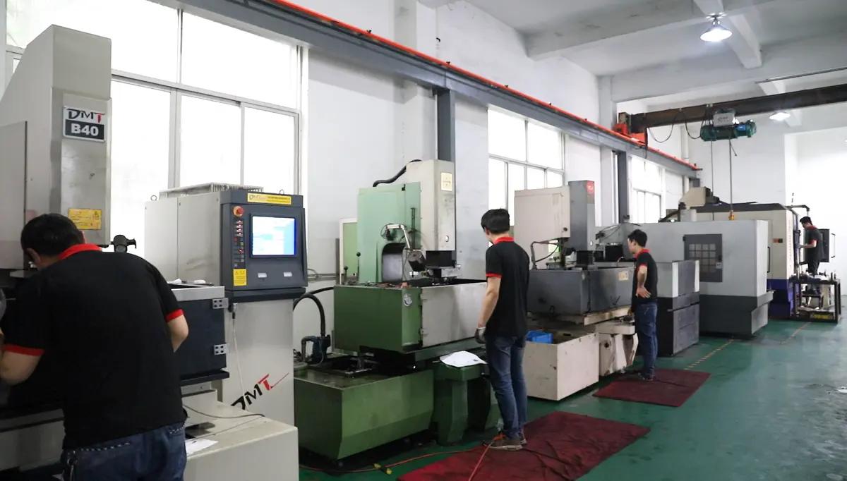 Yuyao Jianjin Plastics Co., Ltd.